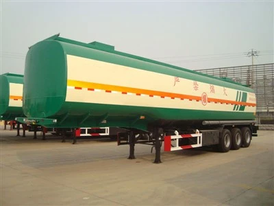 Trailer de camiones cisterna de combustible de 40000 litros en venta en Guinea